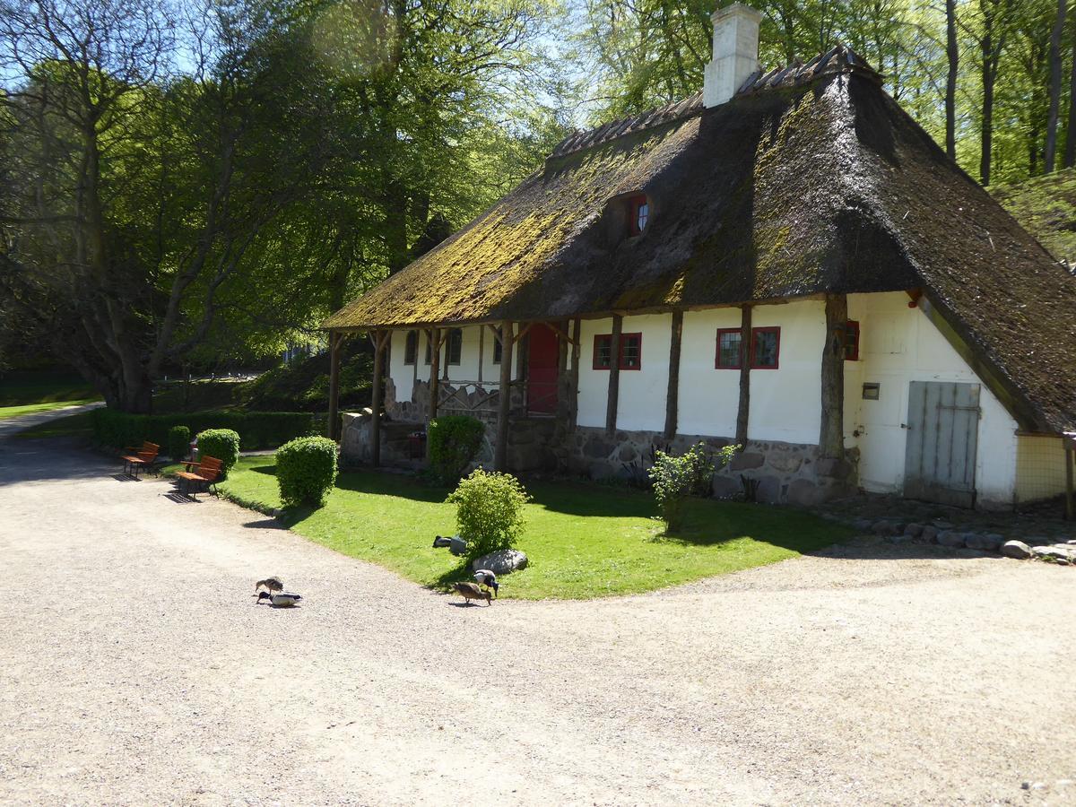 Ferienwohnung Gard Borre Exterior foto